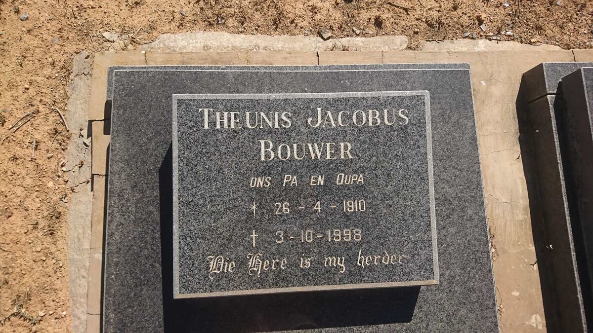 BOUWER Theunis Jacobus 1910-1998