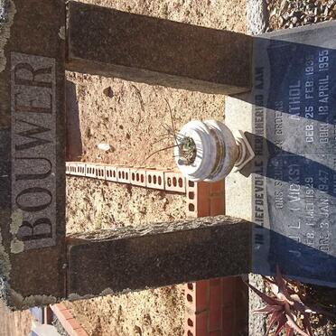 BOUWER J.J.L. 1929-1947 :: BOUWER Athol 1935-1955