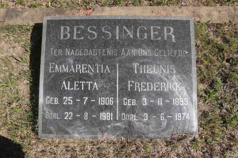 BESSINGER Theunis Frederick 1899-1974 &amp; Emmarentia Aletta 1906-1981