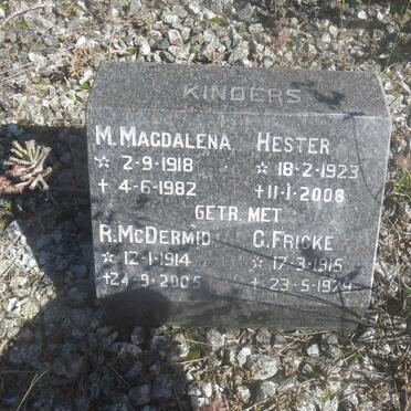 McDERMID R. 1914-2005 &amp; M. Magdalena 1918-1982 :: FRICKE G. 1915-1979 &amp; Hester 1923-2008
