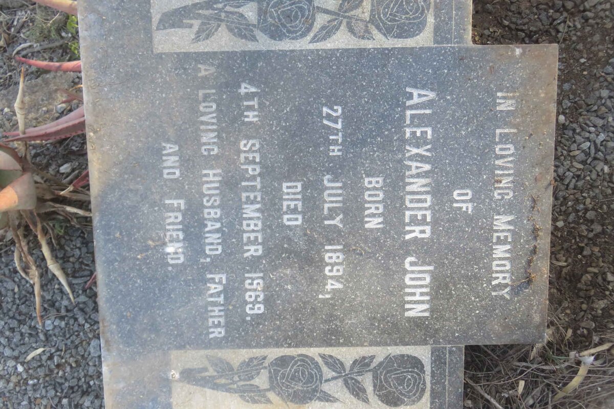 MUNRO Alexander John 1894-1969 &amp; Gladys Edith 1897-1982 
