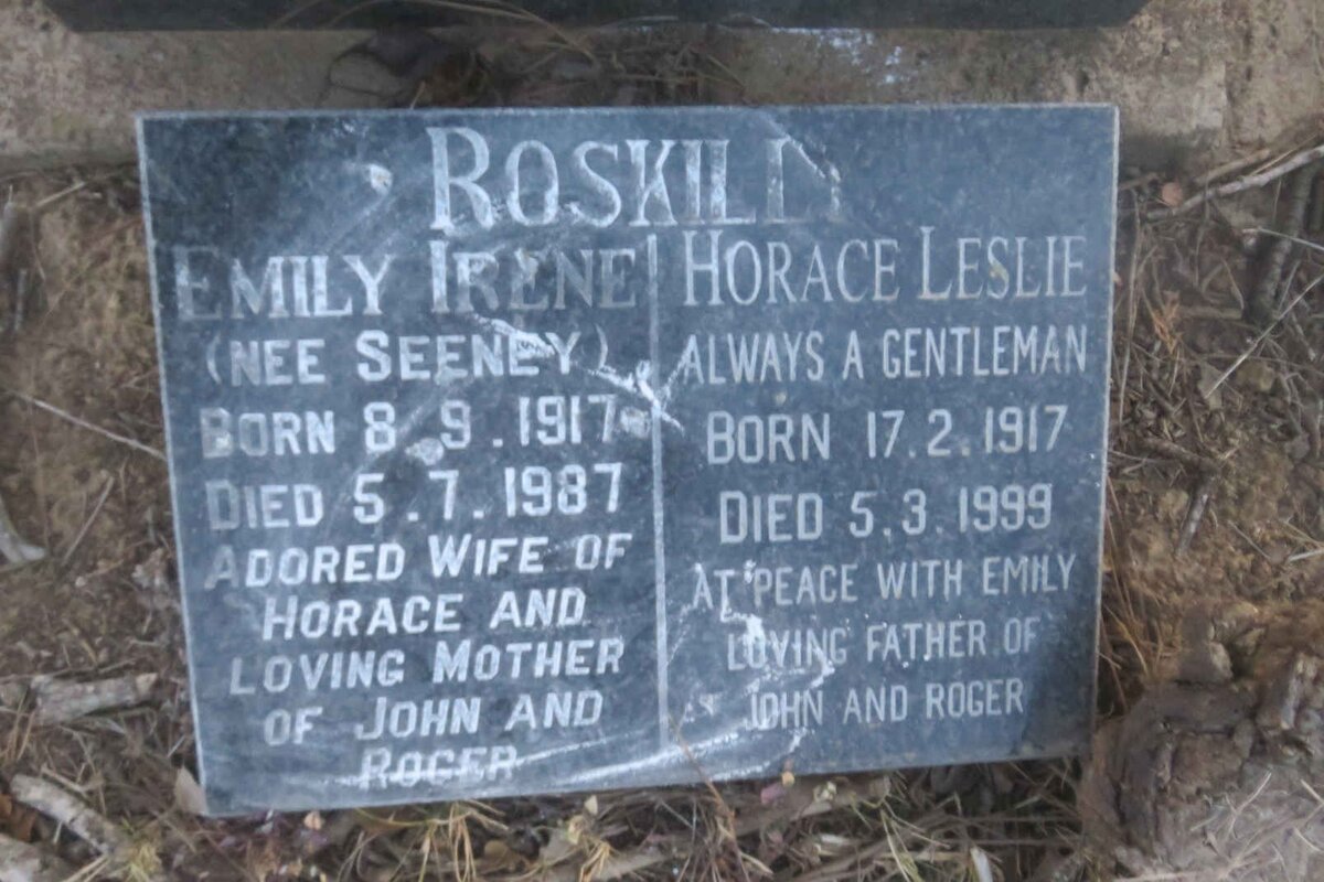 ROSKILLY Horace Leslie 1917-1999 &amp; Emily Irene SEENEY 1917-1987