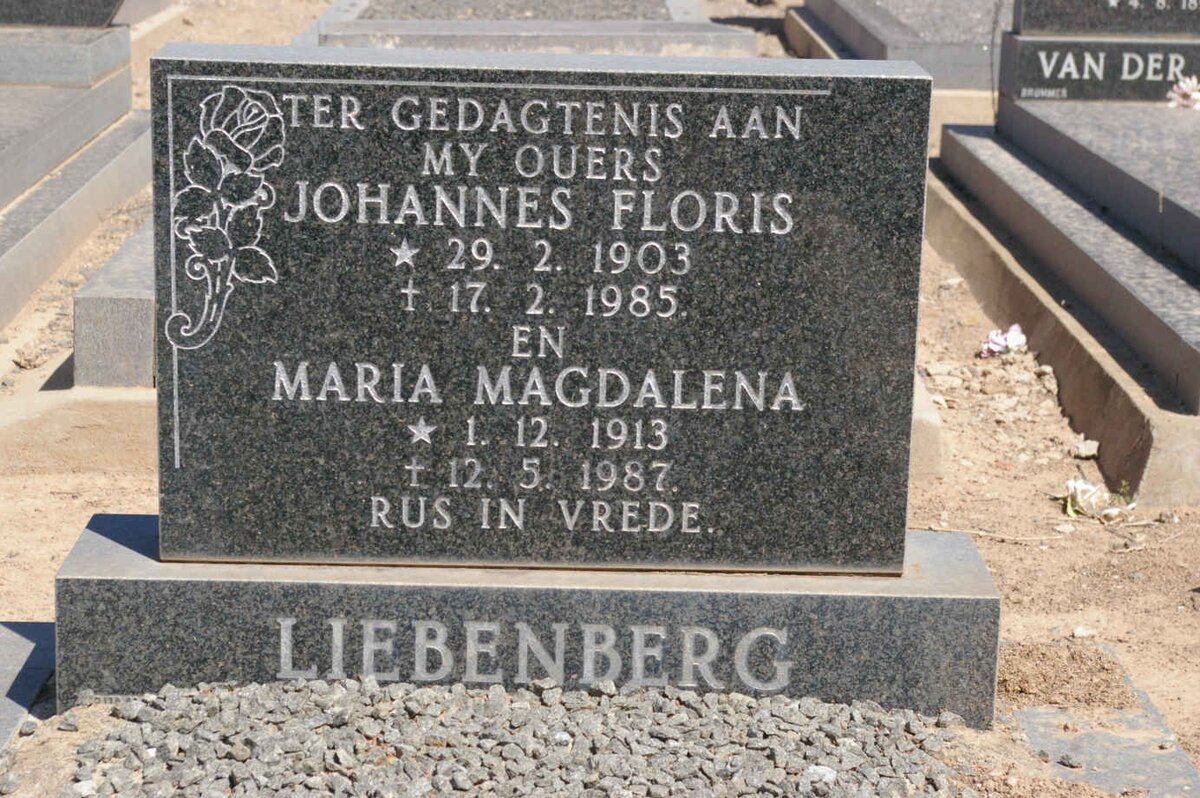 LIEBENBERG Johannes Floris 1903-1985 &amp; Maria Magdalena 1913-1987