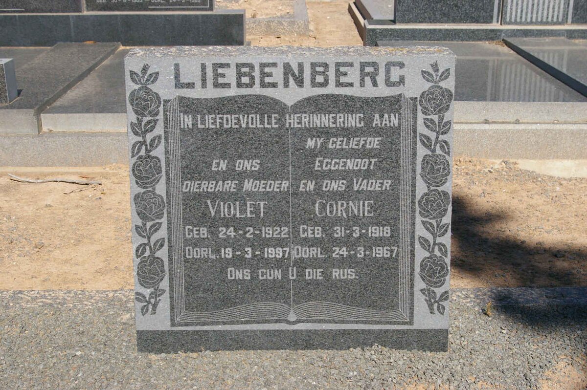LIEBENBERG Cornie 1918-1967 &amp; Violet 1922-1997