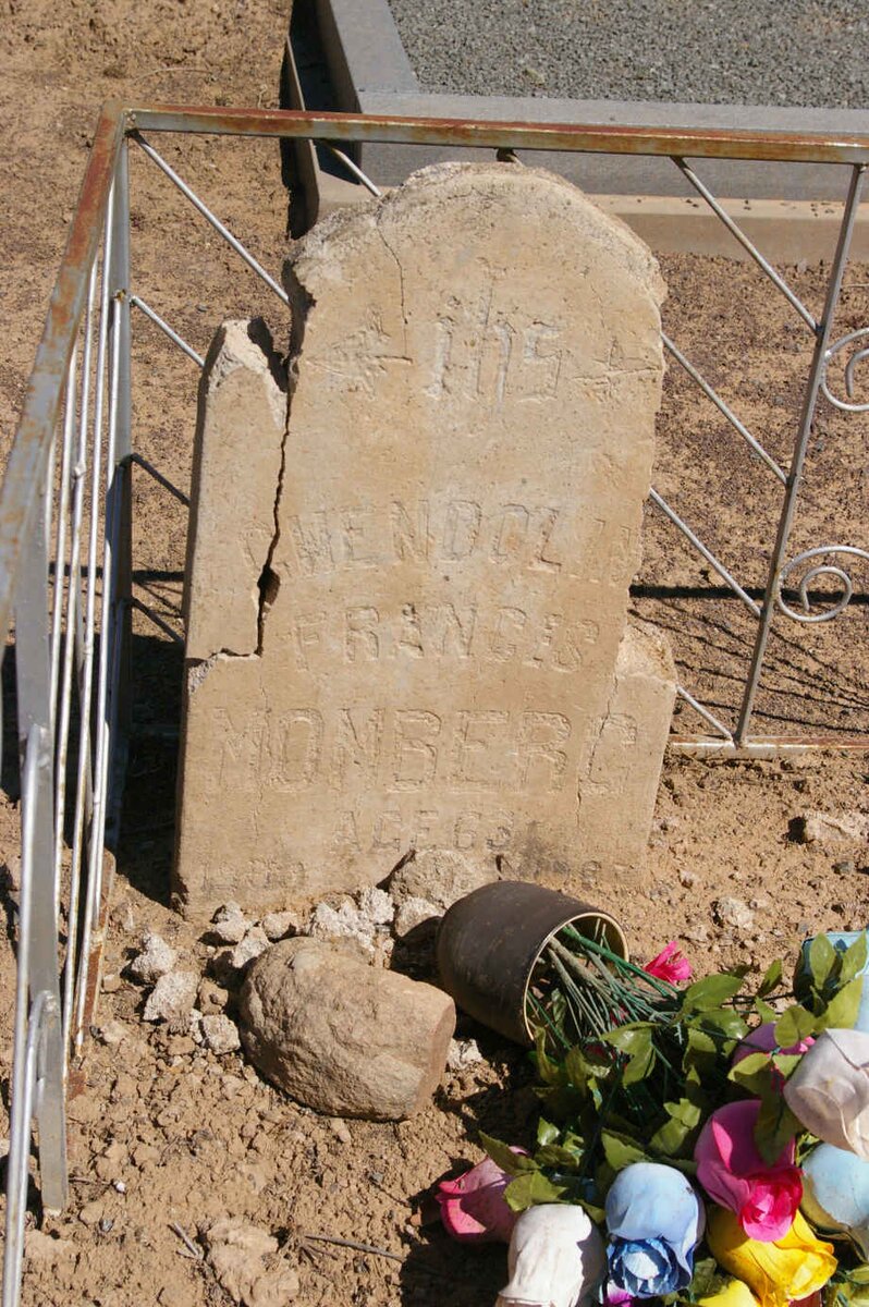 MOMBERG Gwendolin Frances