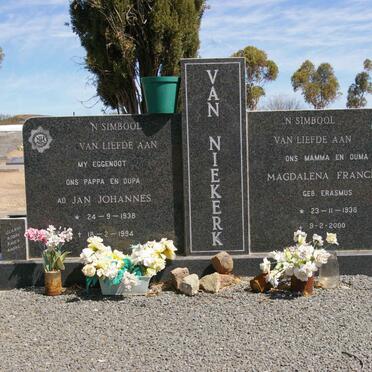 NIEKERK Jan Johannes, van 1938-1994 &amp; Magdalena Francina ERASMUS 1938-2000