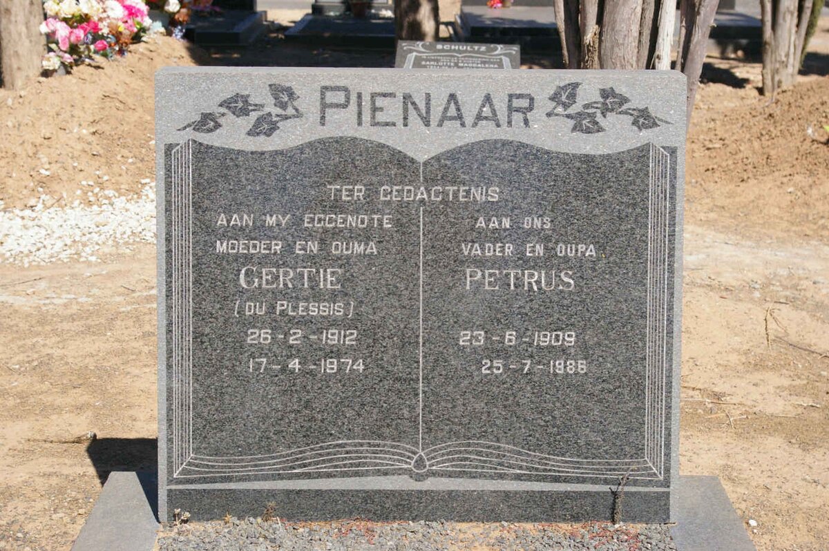 PIENAAR Petrus 1909-1986 &amp; Gertie DU PLESSIS 1912-1974