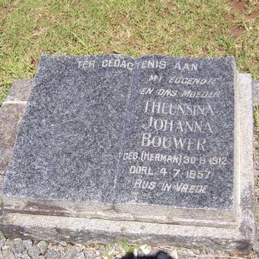 BOUWER Theunsina Johanna nee HERMAN 1912-1957
