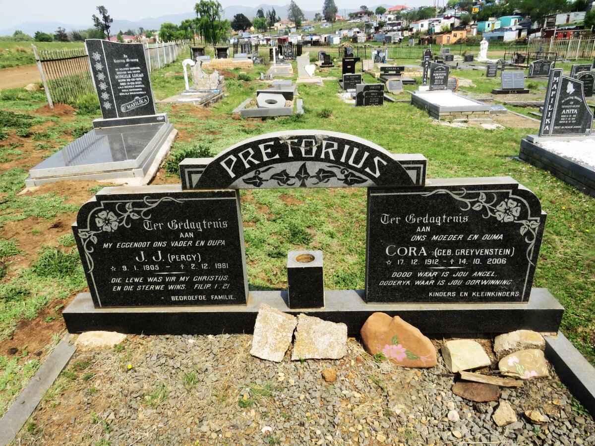 PRETORIUS J.J. 1905-1981 &amp; Cora GREYVENSTEIN 1912-2006
