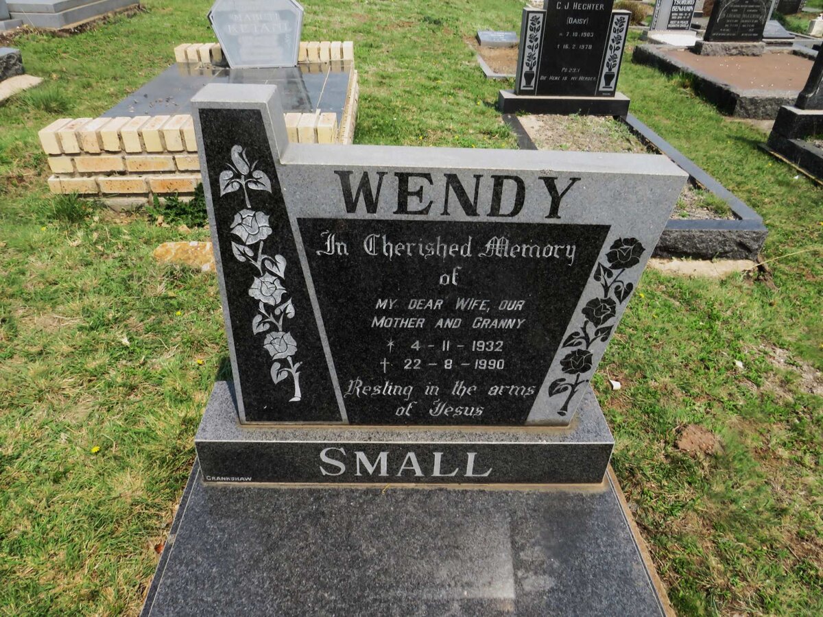 SMALL Wendy 1932-1990