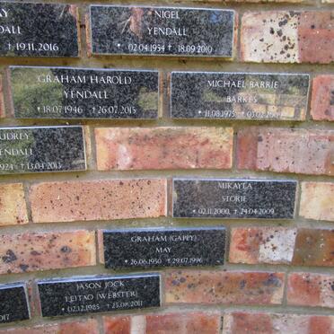 YENDALL Kay 1928-2016 :: YENDALL Nigel 1954-2010