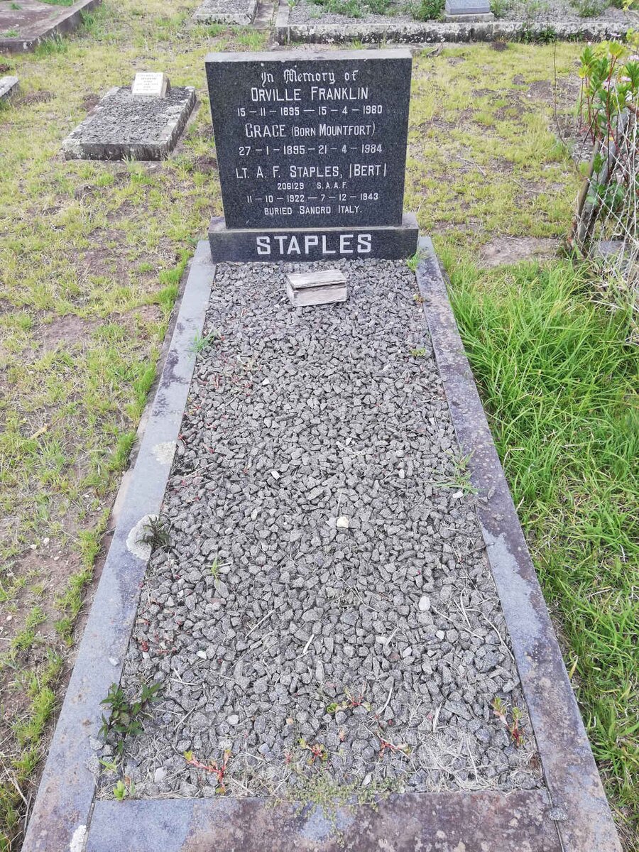 STAPLES Orville Franklin 1895-1980 &amp; Grace MOUNTFORT 1895-1984 :: STAPLES A.F. 1922-1943