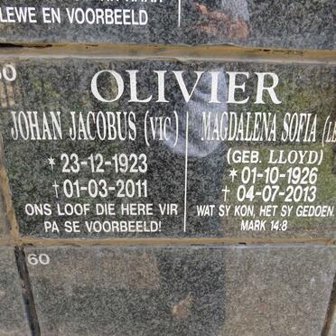 OLIVIER Johan Jacobus 1923-2011 &amp; Magdalena Sofia LLOYD 1926-2013
