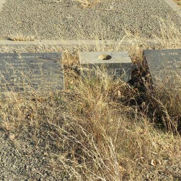 COMLEY Jan D.A.F. 1909-1986 &amp; Christina Maria BUYS 1903-1970