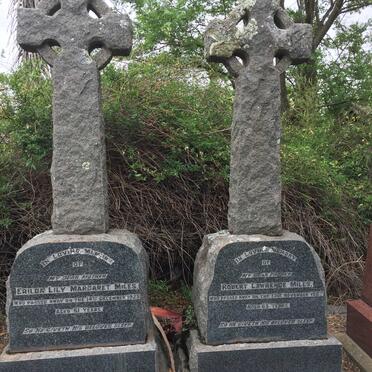 MILES Robert Lawrence -1927 &amp; Erilda Lily Margaret  -1925