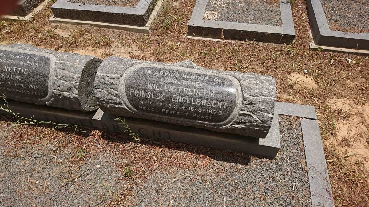 ENGELBRECHT Willem Frederik Prinsloo 1913-1979 &amp; Janet SCHOOLING 1918-1975