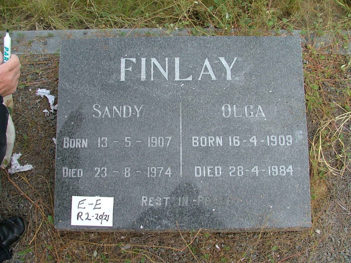FINLAY Sandy 1907-1974 &amp; Olga 1909-1984