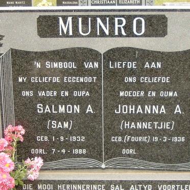 MUNRO Salmon A. 1932-1988 &amp; Johanna A. FOURIE 1936