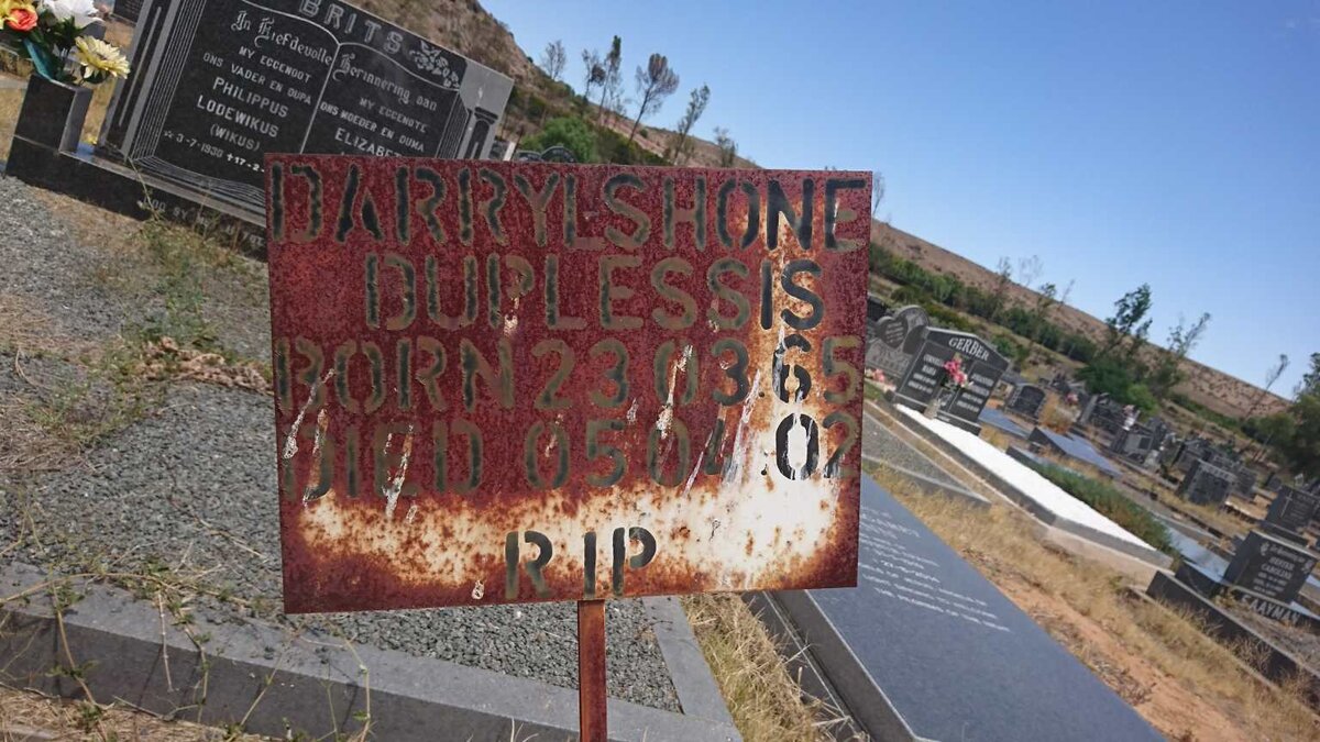 PLESSIS Darrylshone, du ??65-??02