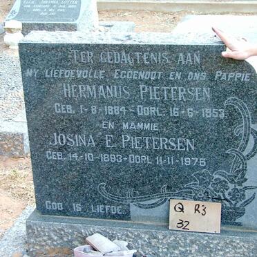 PIETERSEN Hermanus 1884-1953 &amp; Josina E. 1893-1976