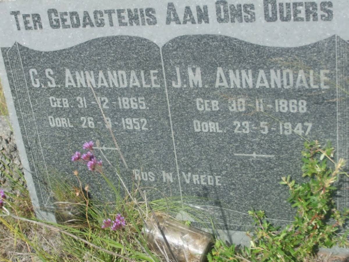 ANNANDALE G.S. 1865-1952 &amp; J.M. 1868-1947
