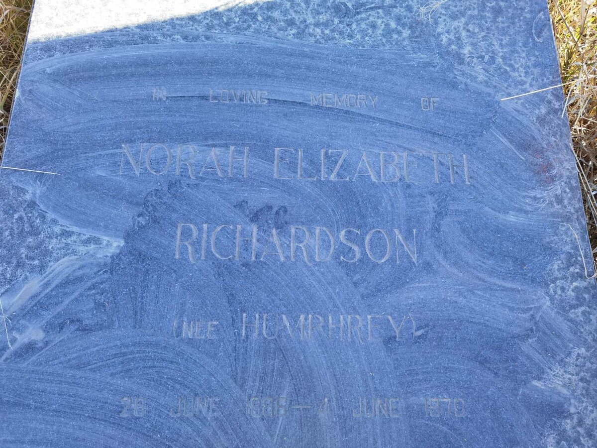 RICHARDSON Norah Elizabeth nee HUMPHREY 1888-1970