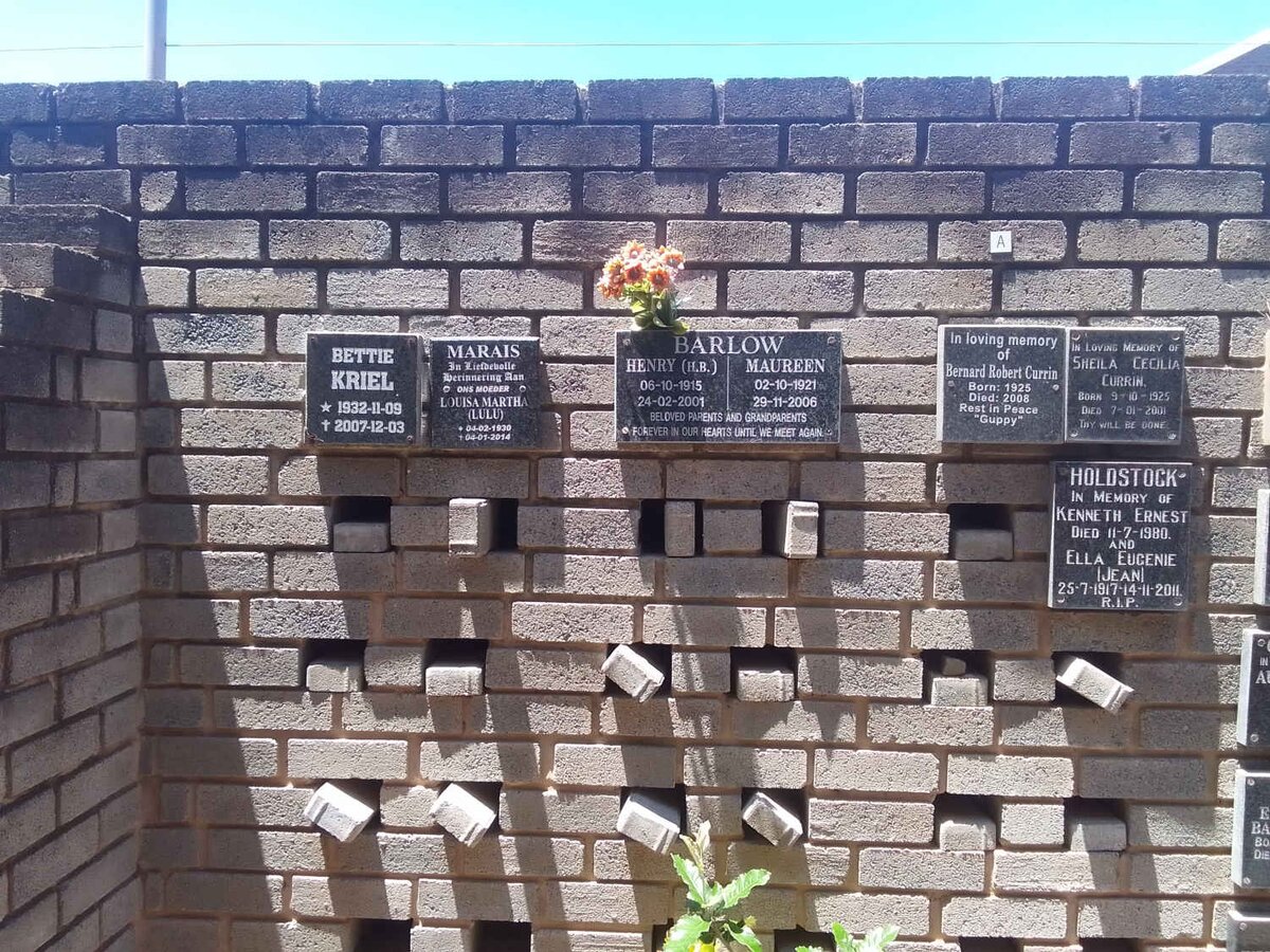 KRIEL Bettie 1932-2007 :: MARAIS Louisa Martha 1930-2014 :: BARLOW H.B. 1915-2001 &amp; Maureen 1921-2006