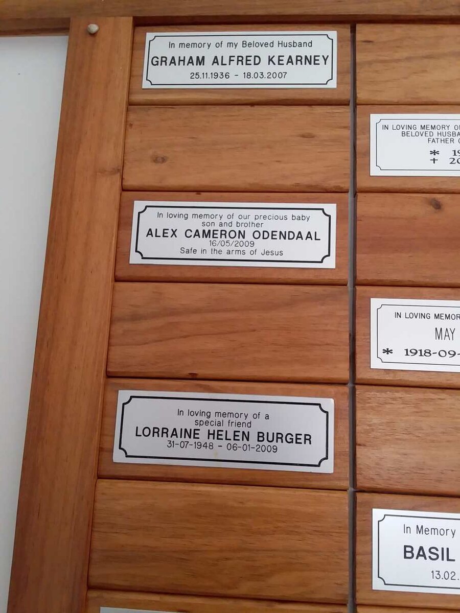 KEARNEY Graham Alfred 1936-2007 :: ODENDAAL Alex Cameron -2009 :: BURGER Lorraine Helen 1948-2009