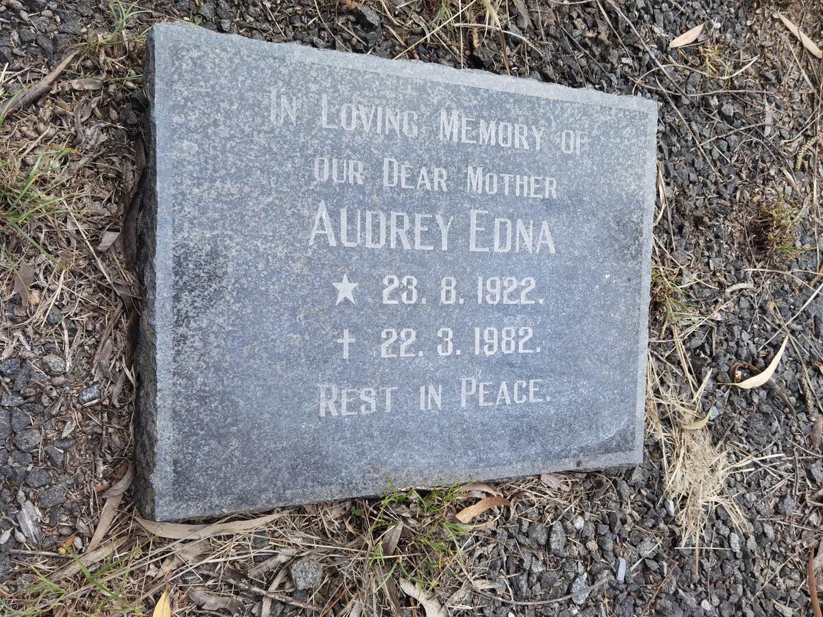 ? Audrey Edna 1922-1982