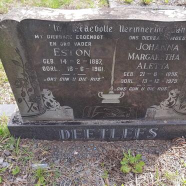 DEETLEFS Eston 1887-1961 & Johanna Margaretha Aletta 1896-1979