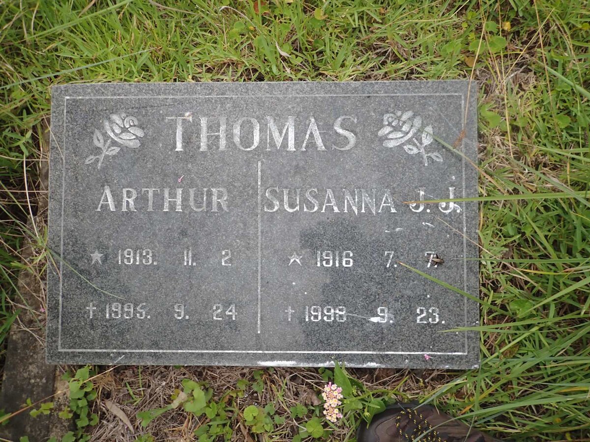 THOMAS Arthur 1913-1995 &amp; Susanna J.J. 1916-1998