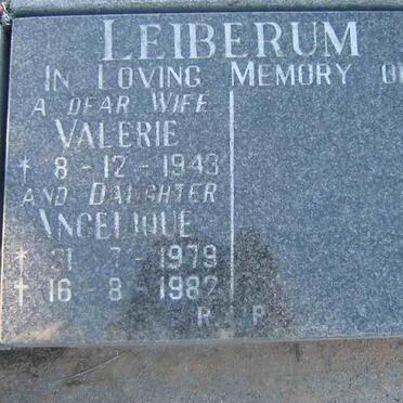 LEIBERUM Valerie 1943-1982 :: LEIBERUM Angelique 1979-1982