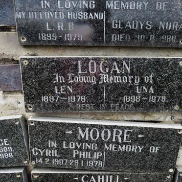 LOGAN Len 1897-1976 &amp; Una 1898-1978
