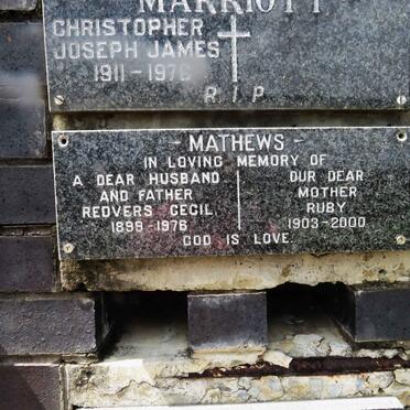 MATHEWS Redvers Cecil 1899-1976 &amp; Ruby 1903-2000