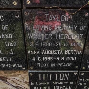 TAYLOR Walter Herbert 1888-1974 &amp; Anna Augusta Bertha 1895-1990