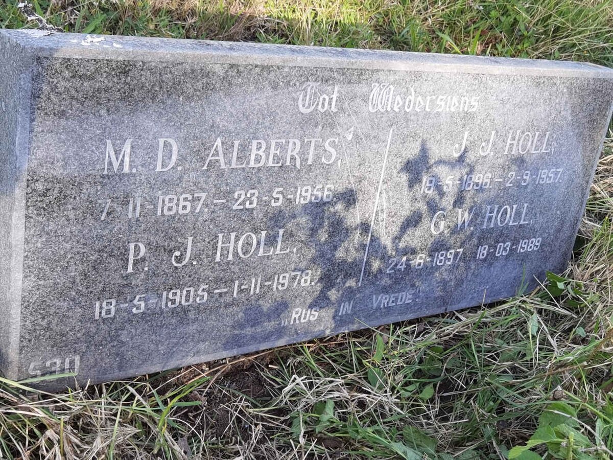ALBERTS M.D. 1867-1956 :: HOLL 1896-1957 :: HOLL G.W. 1897-1989 :: HOLL P.J. 1905-1978