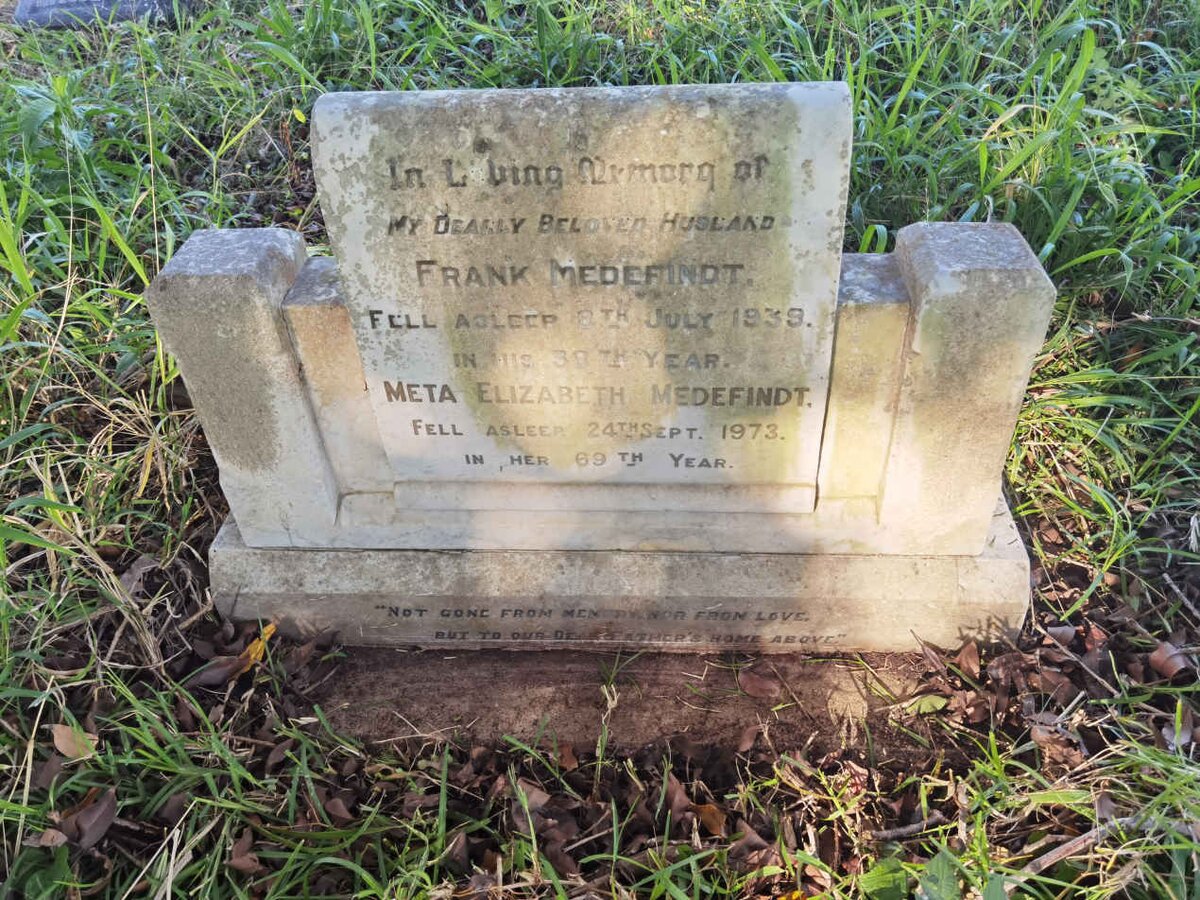 MEDEFINDT Frank -1939 &amp; Meta Elizabeth -1973