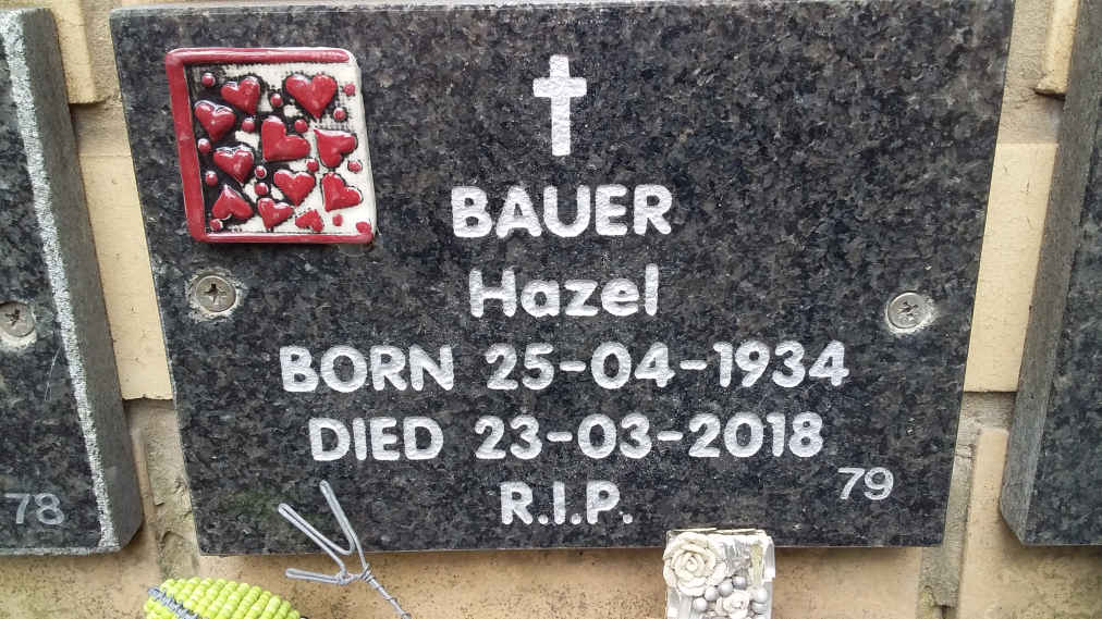 BAUER Hazel 1934-2018