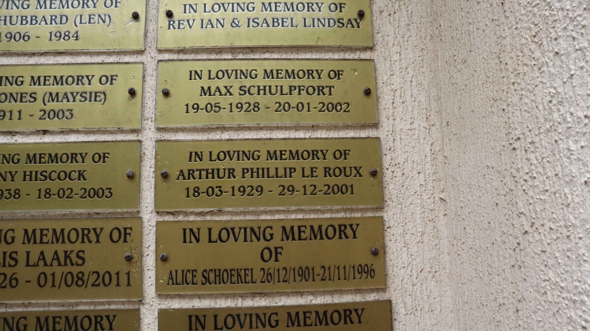 LINDSAY :: SCHULPFORT :: LE ROUX :: SCHOEKEL