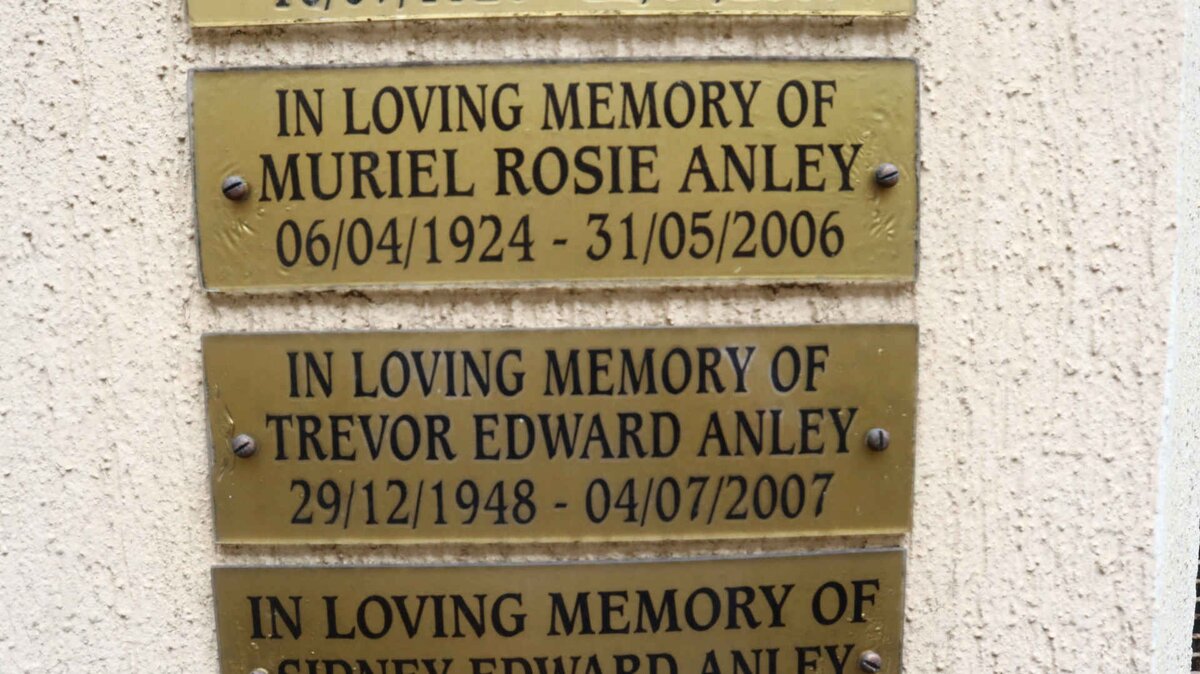 ANLEY Muriel Rosie 1924-2006 :: ANLEY Trevor Edward 1948-2007