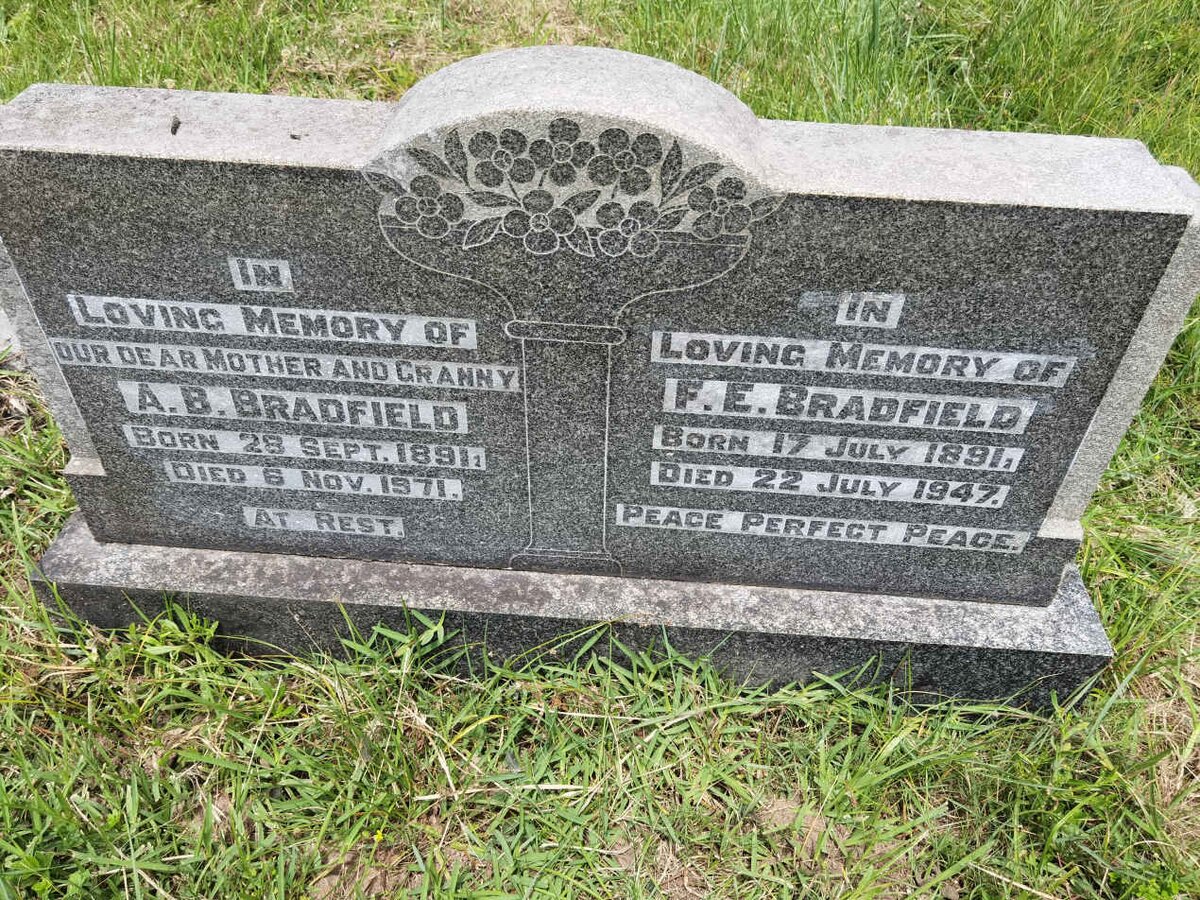 BRADFIELD F.E. 1891-1947 &amp;  A.B. 1891-1971