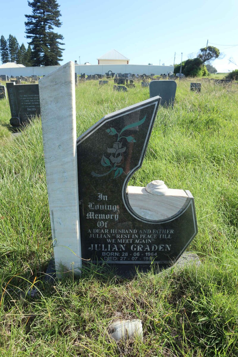 GRADEN Julian 1964-1999