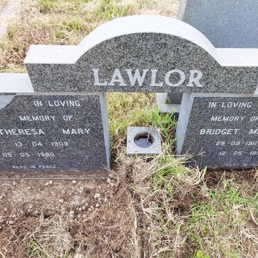 LAWLOR Theresa Mary 1909-1990 :: LAWLOR Bridget Mary 1911-1990