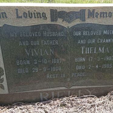 RIELLY Vivian 1897-1968 &amp; Thelma 1903-1985