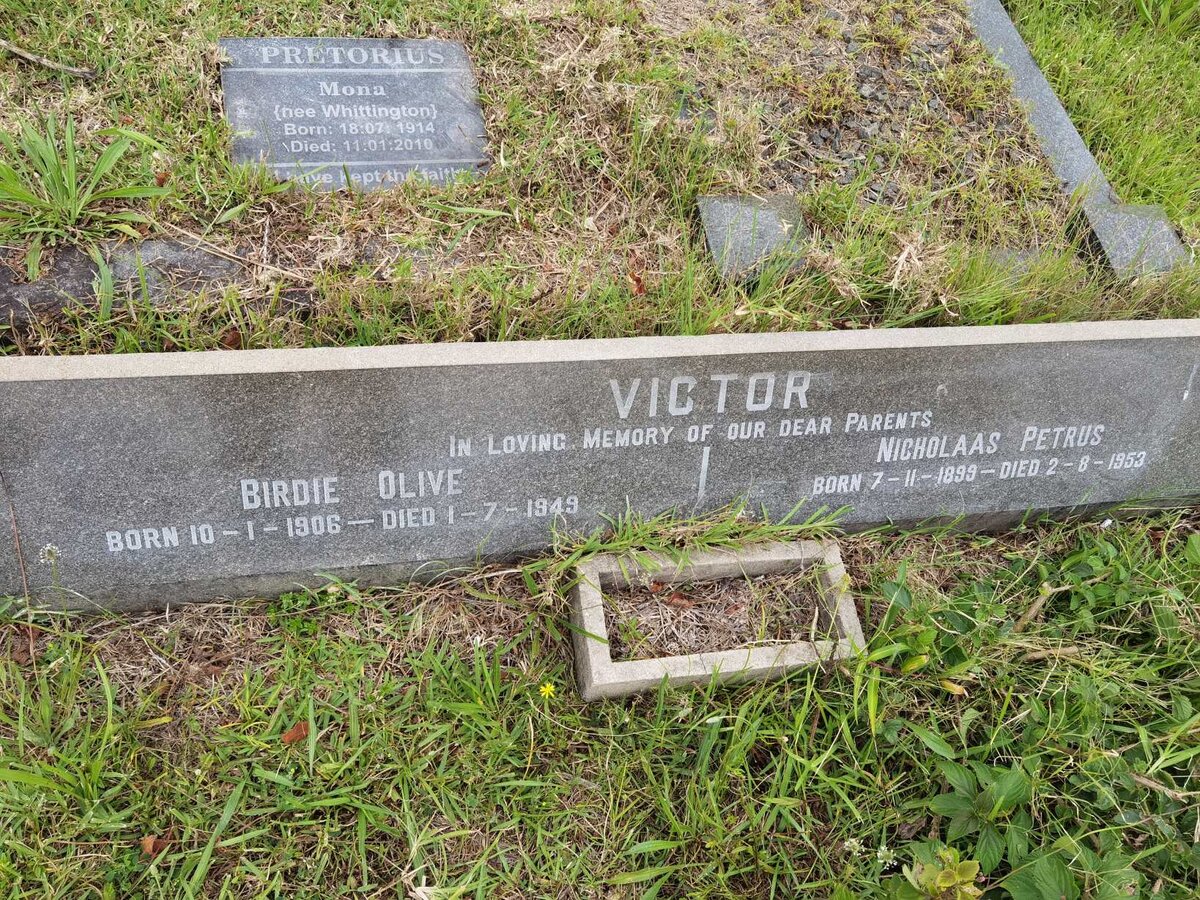 VICTOR Nicholaas Petrus 1899-1953 &amp; Birdie Olive 1906-1949