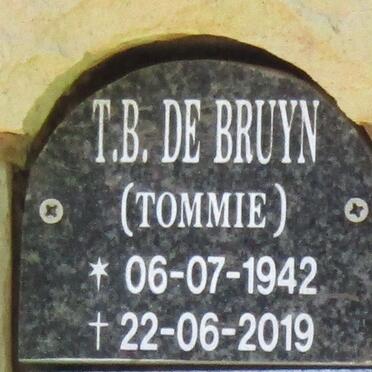 BRUYN T.B., de 1942-2019