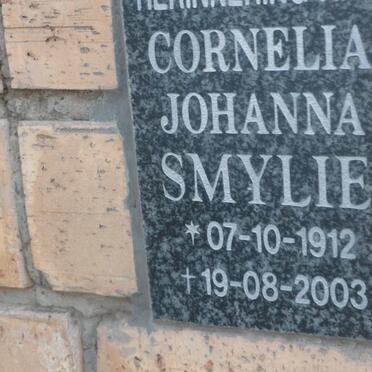 SMYLIE Cornelia Johanna 1912-2003
