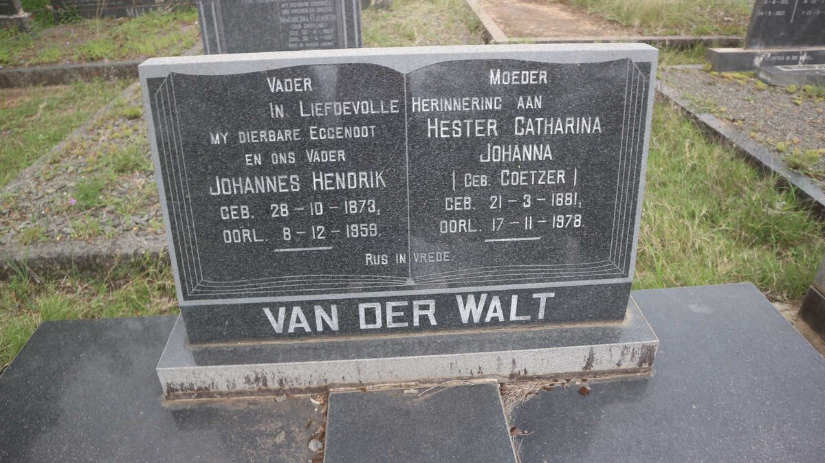WALT Johannes Hendrik, van der 1873-1959 &amp; Hester Catharina Johanna COETZER 1881-1978
