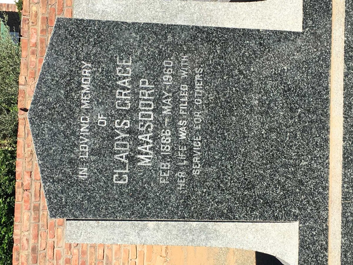 MAASDORP Gladys Grace 1886-1960