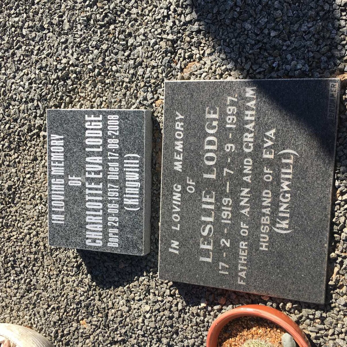 LODGE Leslie 1919-1997 &amp; Charlotte Eva KINGWILL 1917-2008